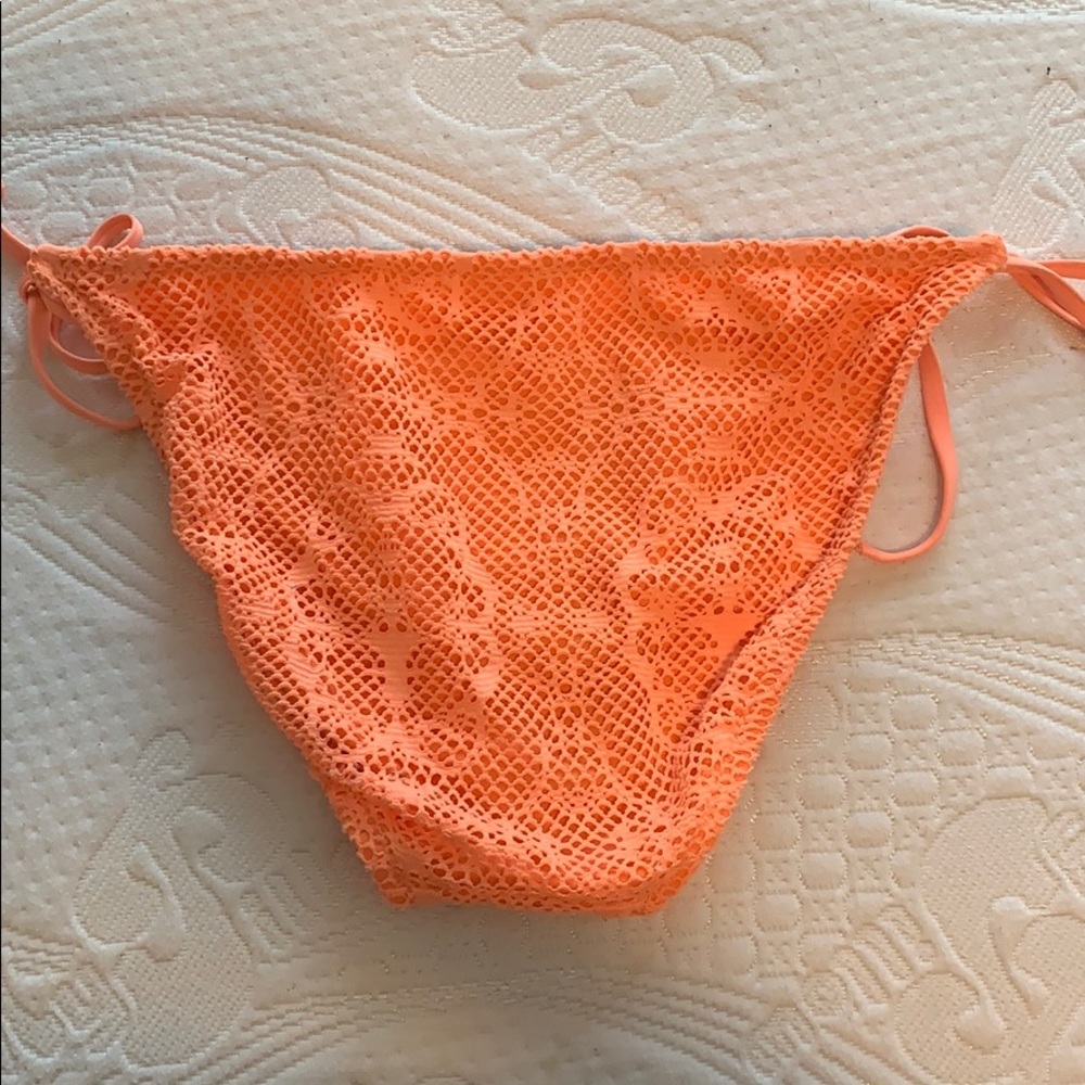 Bright Bikini - Picture 3 of 10